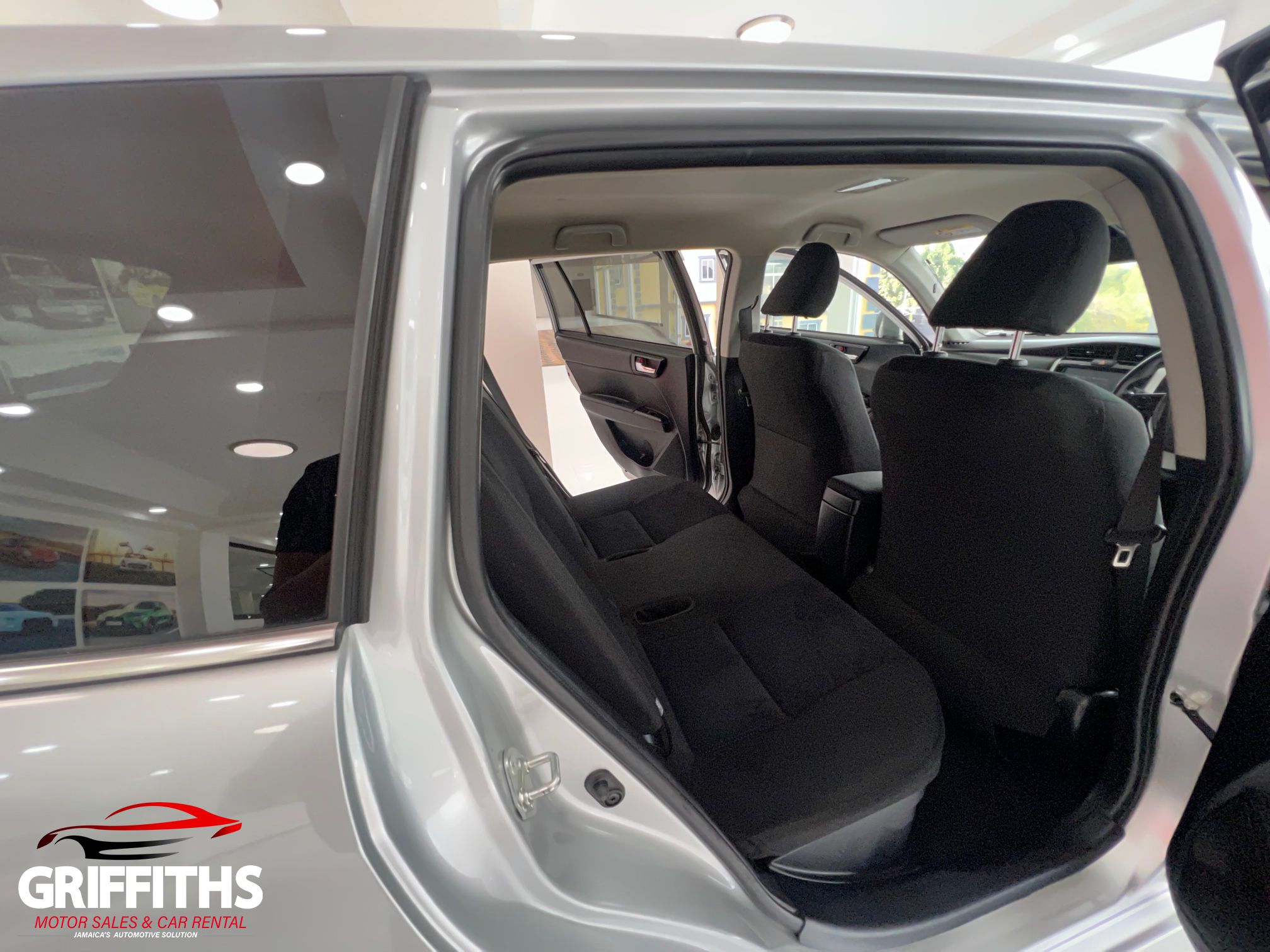 Vehicle Image 10
