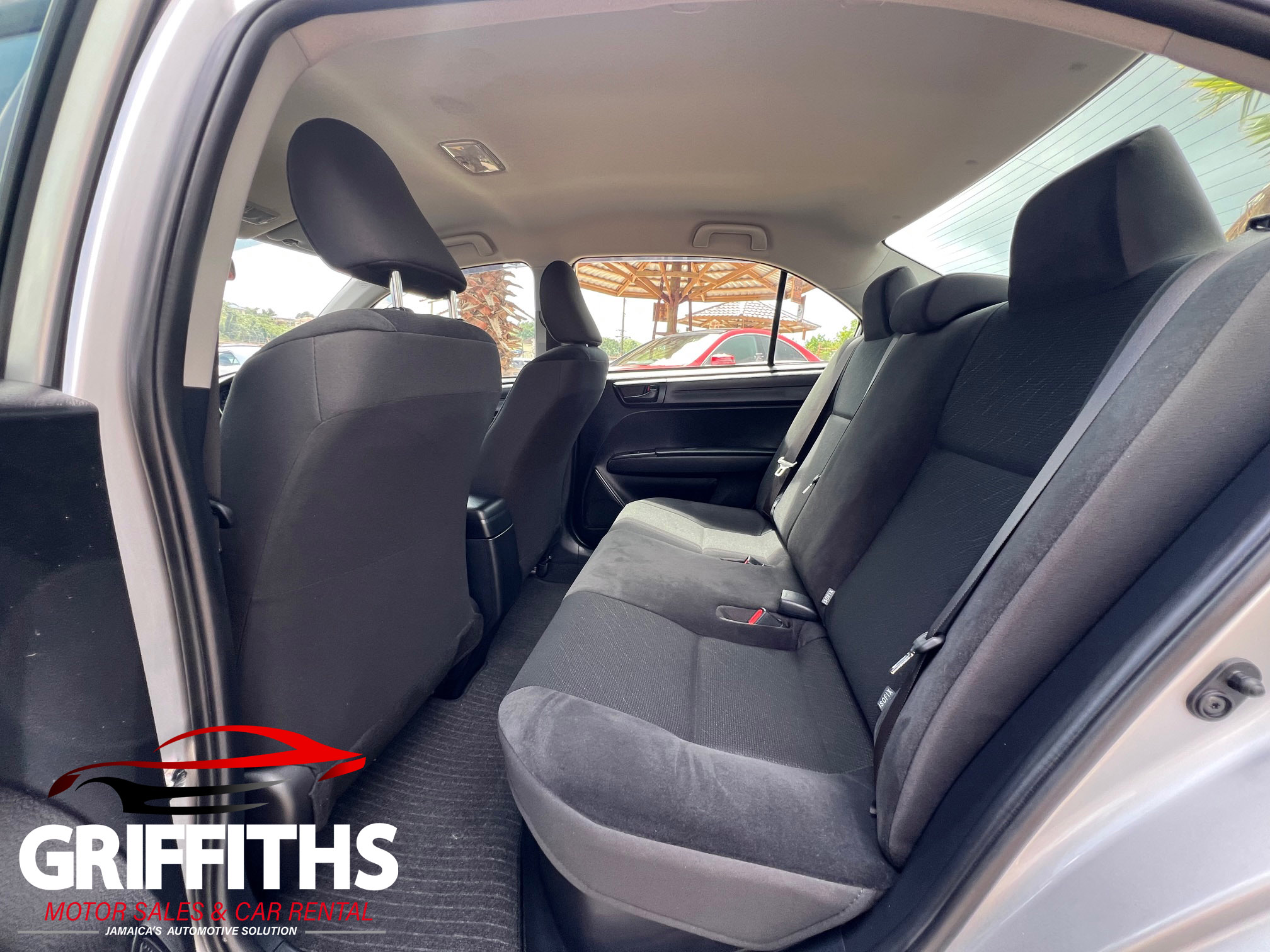 Vehicle Image 16