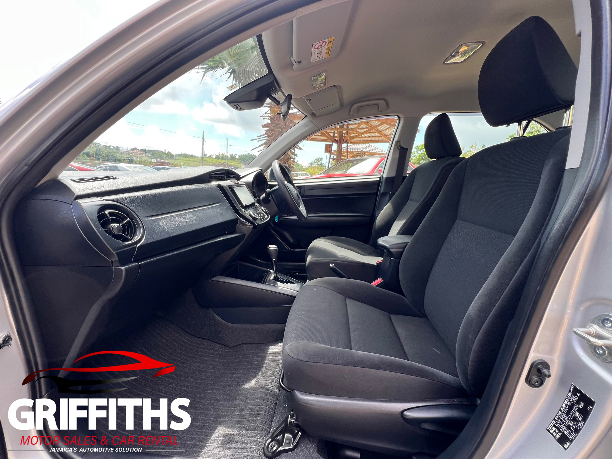 Vehicle Image 14