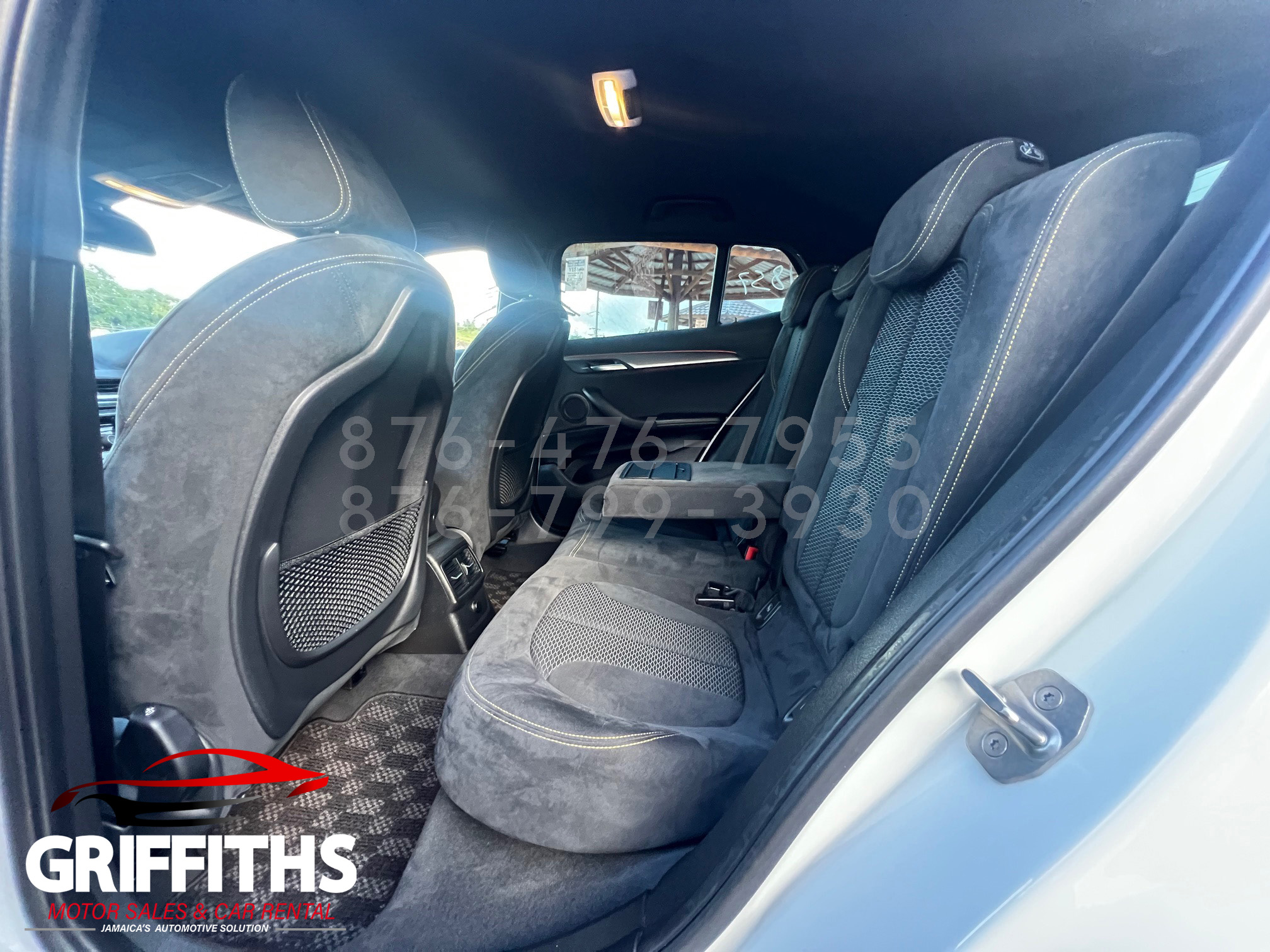 Vehicle Image 14