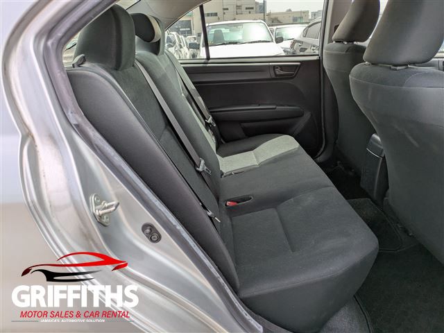 Vehicle Image 10