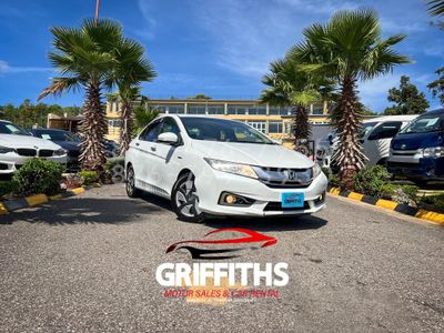Honda Grace Hybrid 