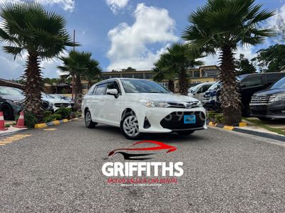 Toyota Corolla Fielder Hybrid 