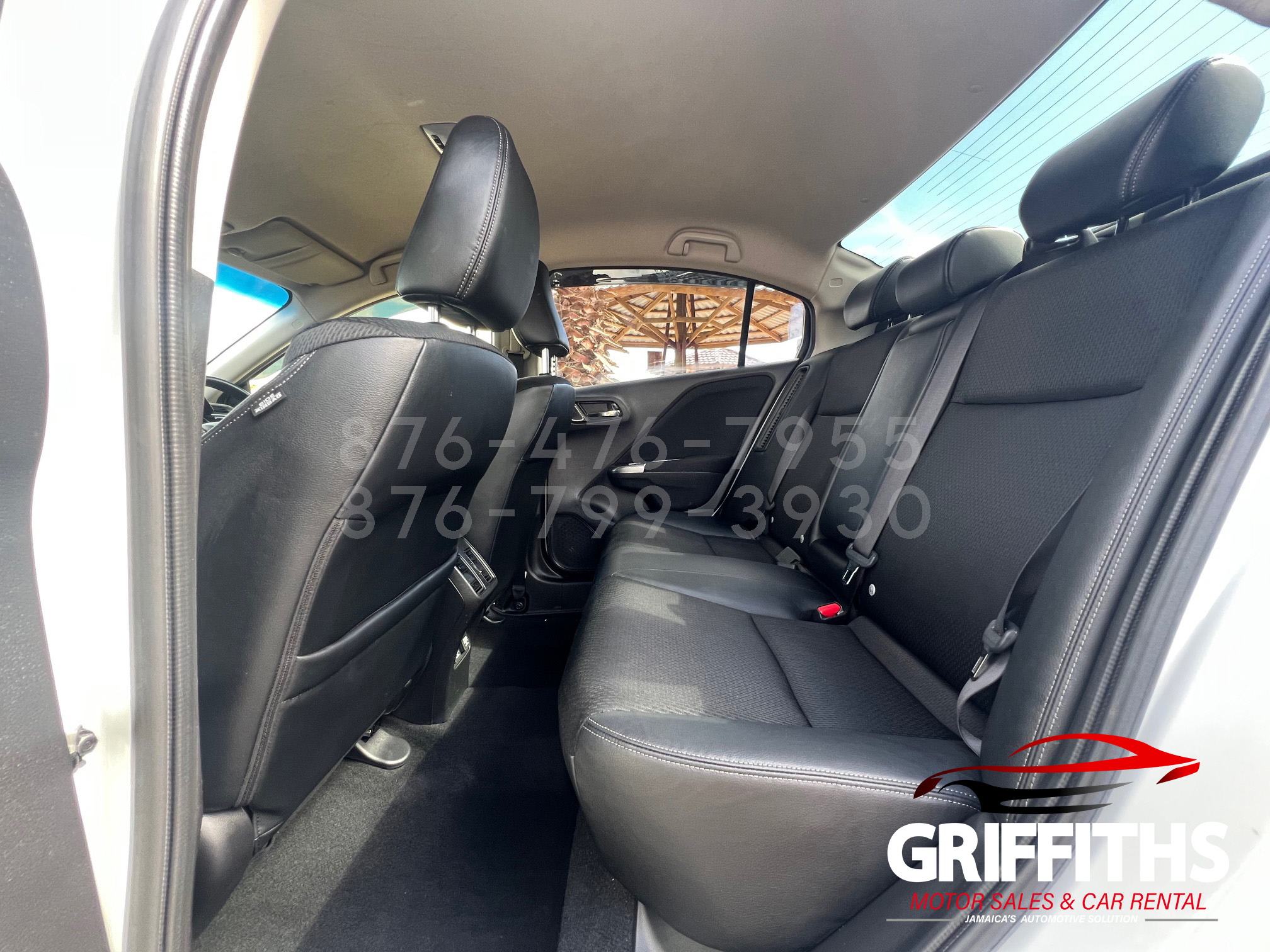 Vehicle Image 13