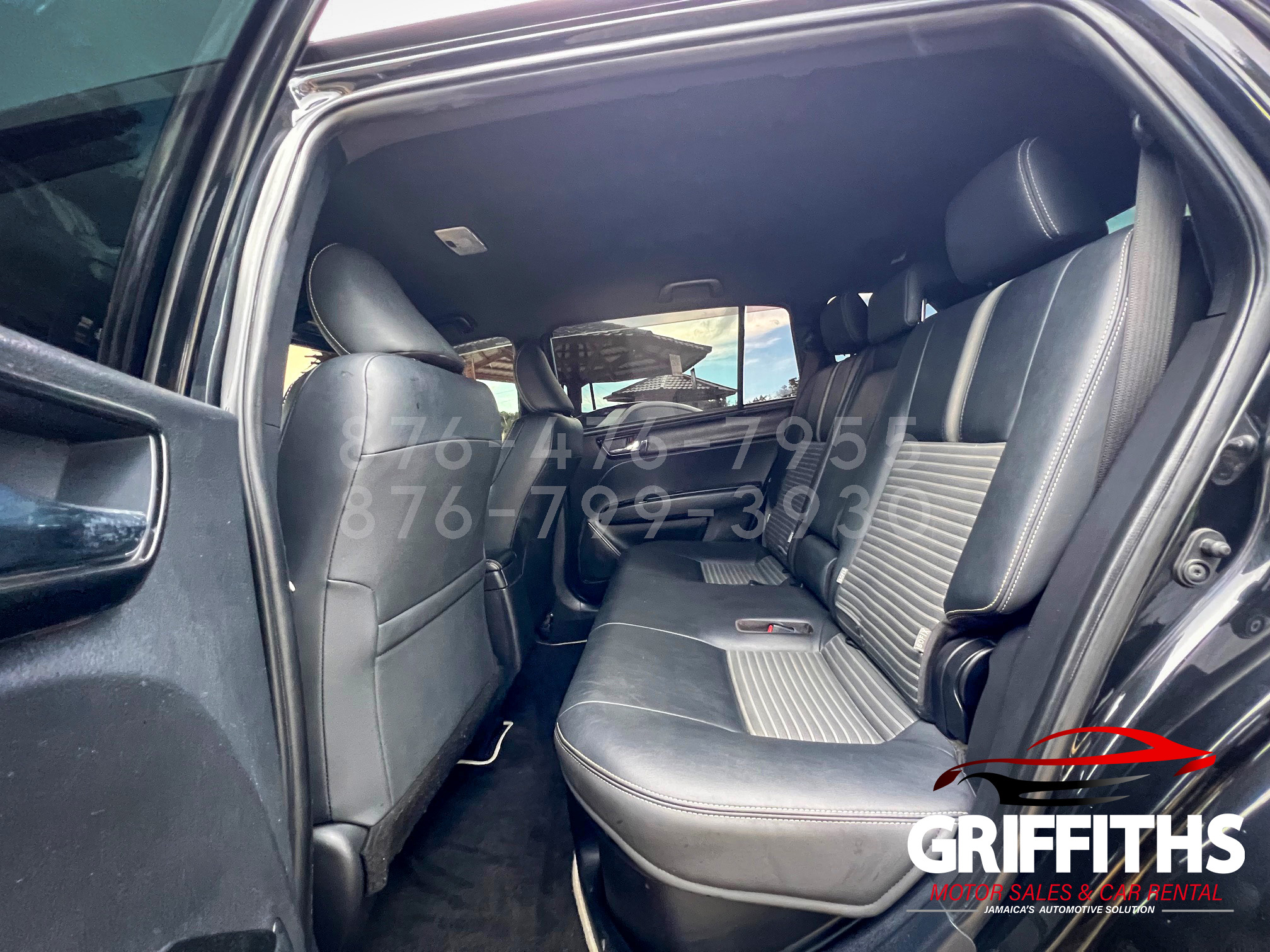 Vehicle Image 13