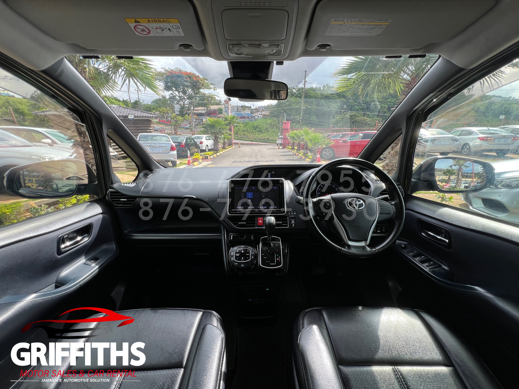 Vehicle Image 9