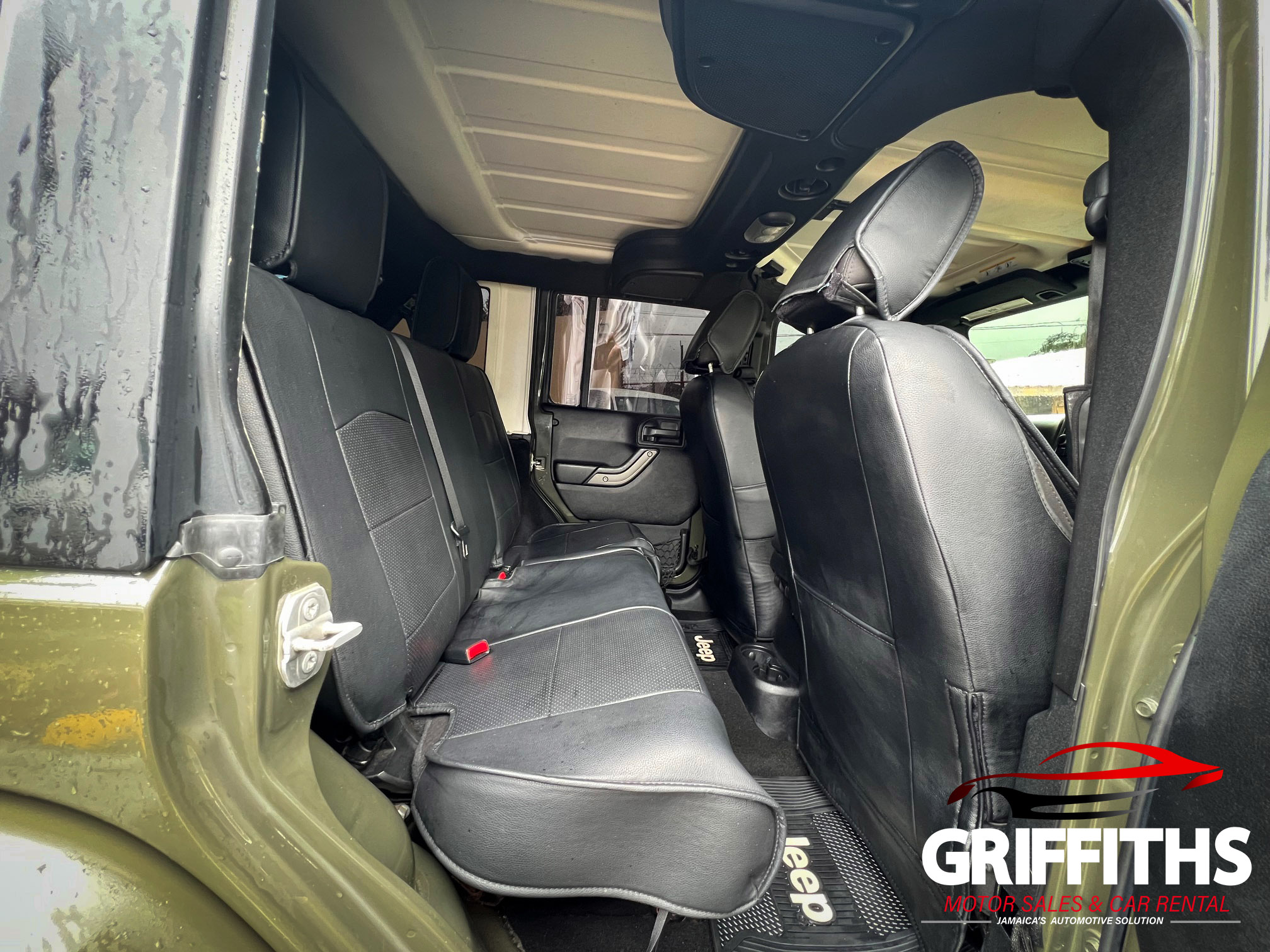 Vehicle Image 15