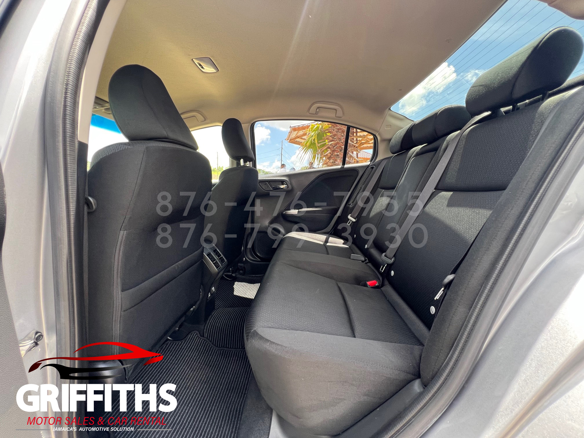 Vehicle Image 13