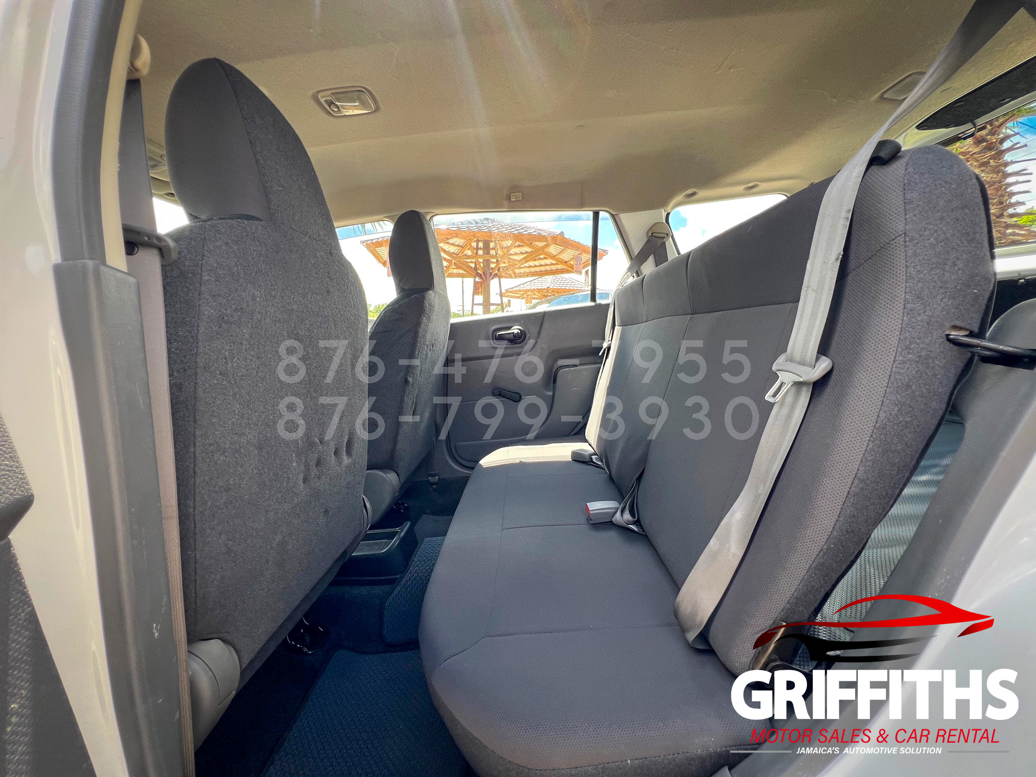 Vehicle Image 12