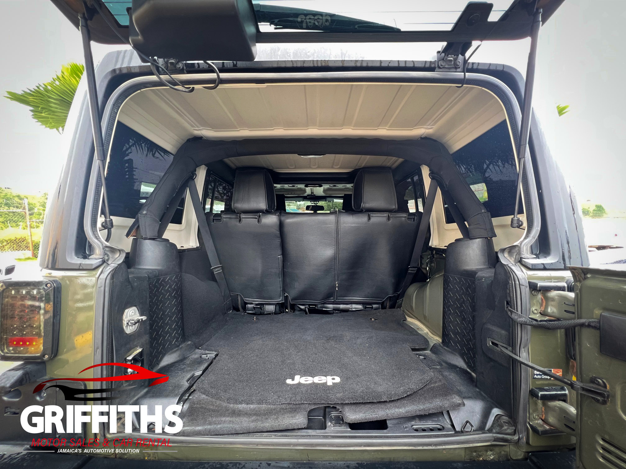 Vehicle Image 10