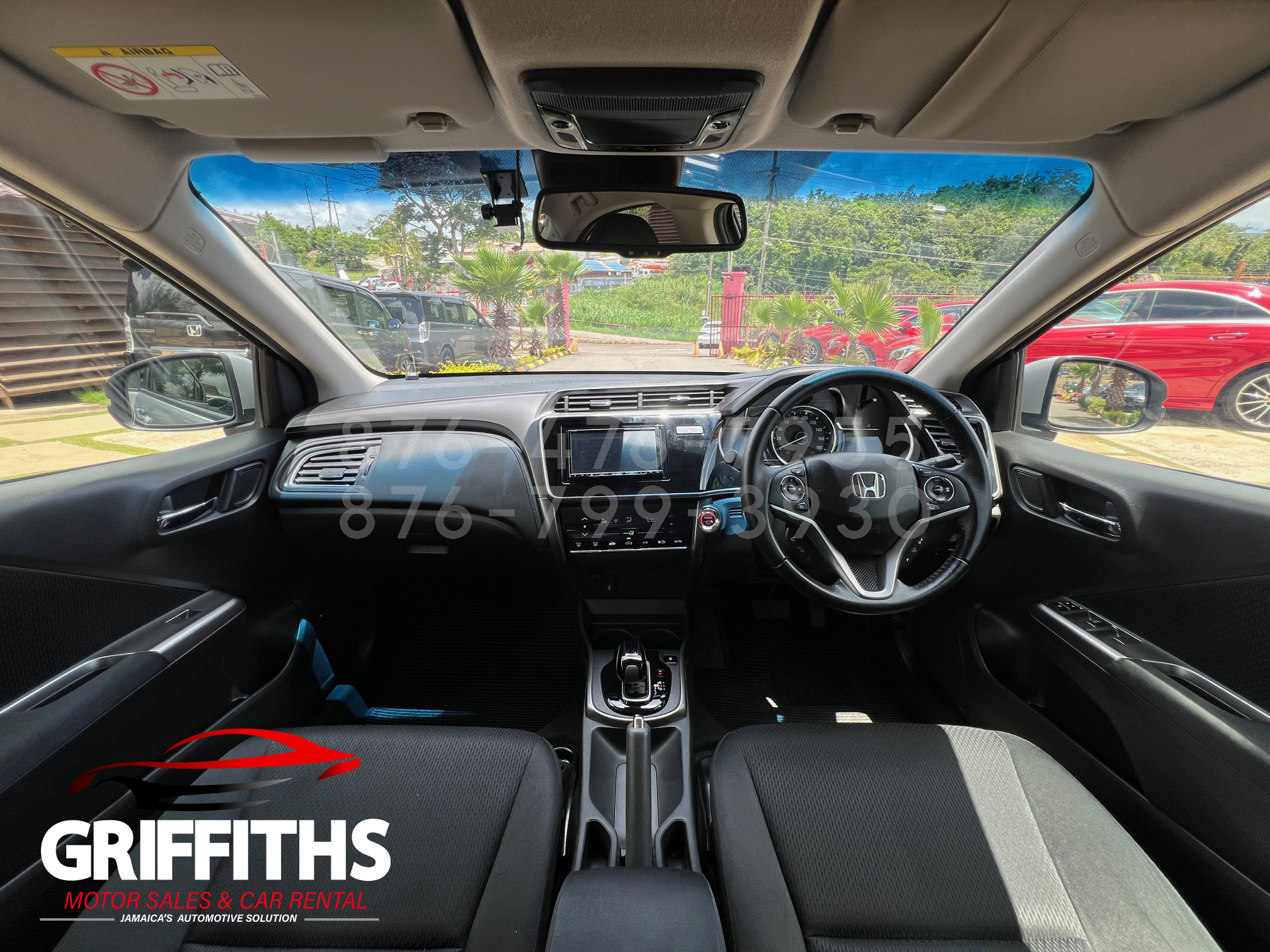 Vehicle Image 9