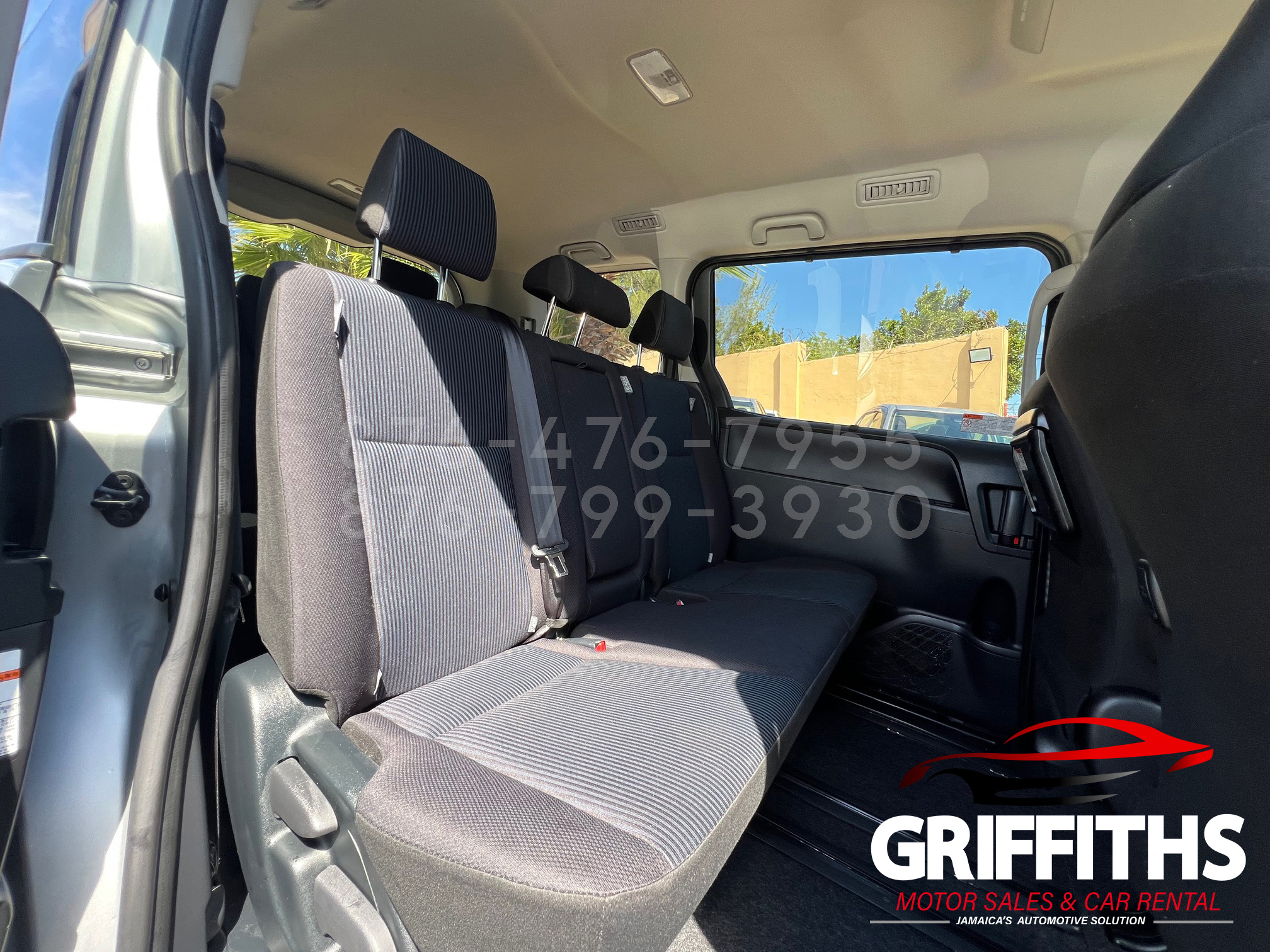 Vehicle Image 14