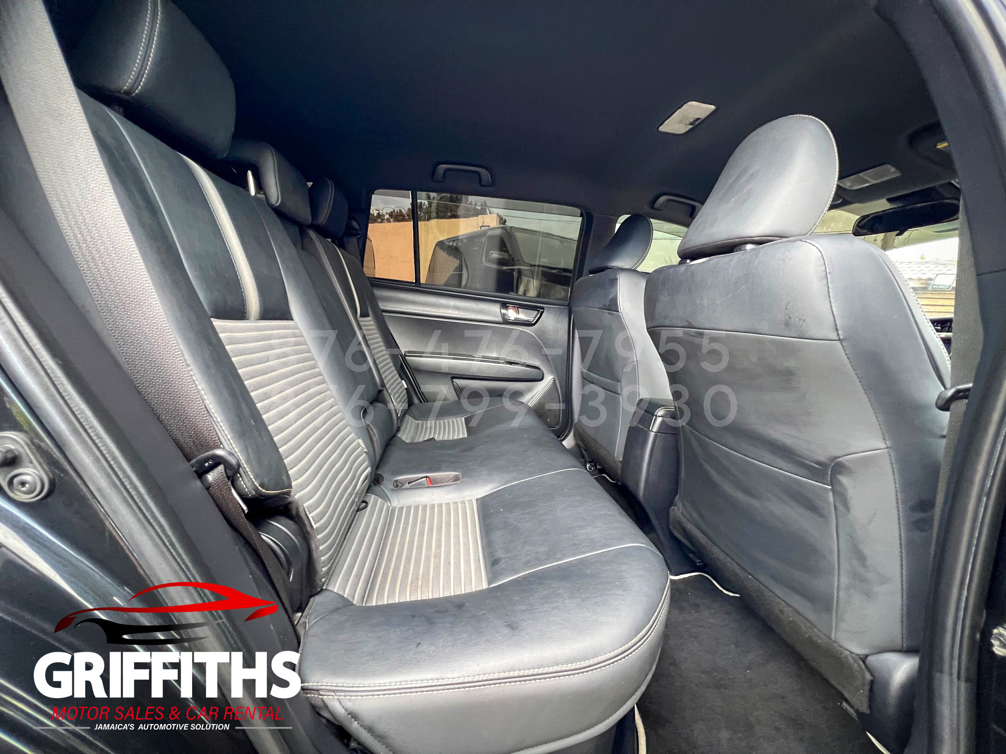Vehicle Image 14