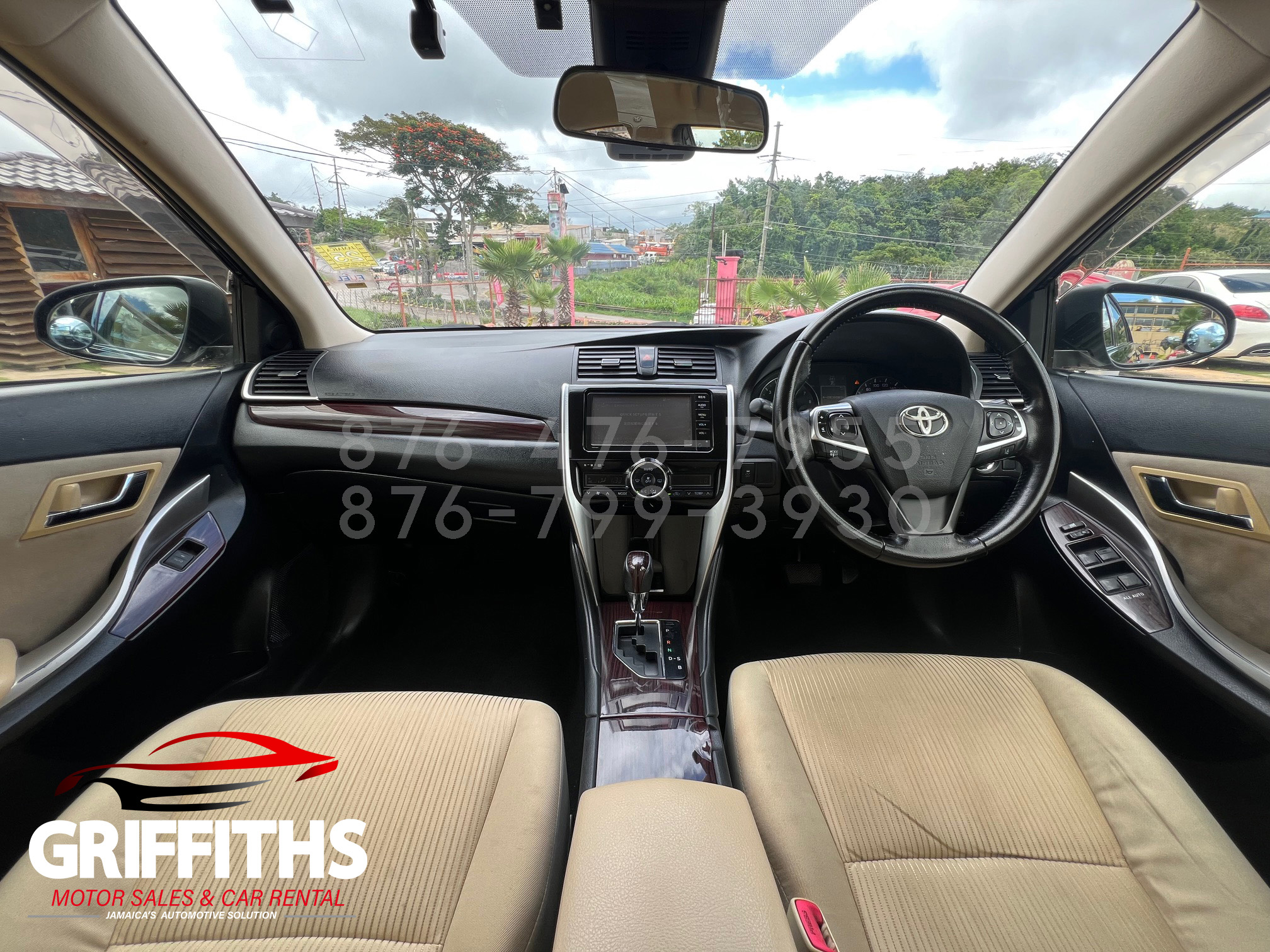 Vehicle Image 9