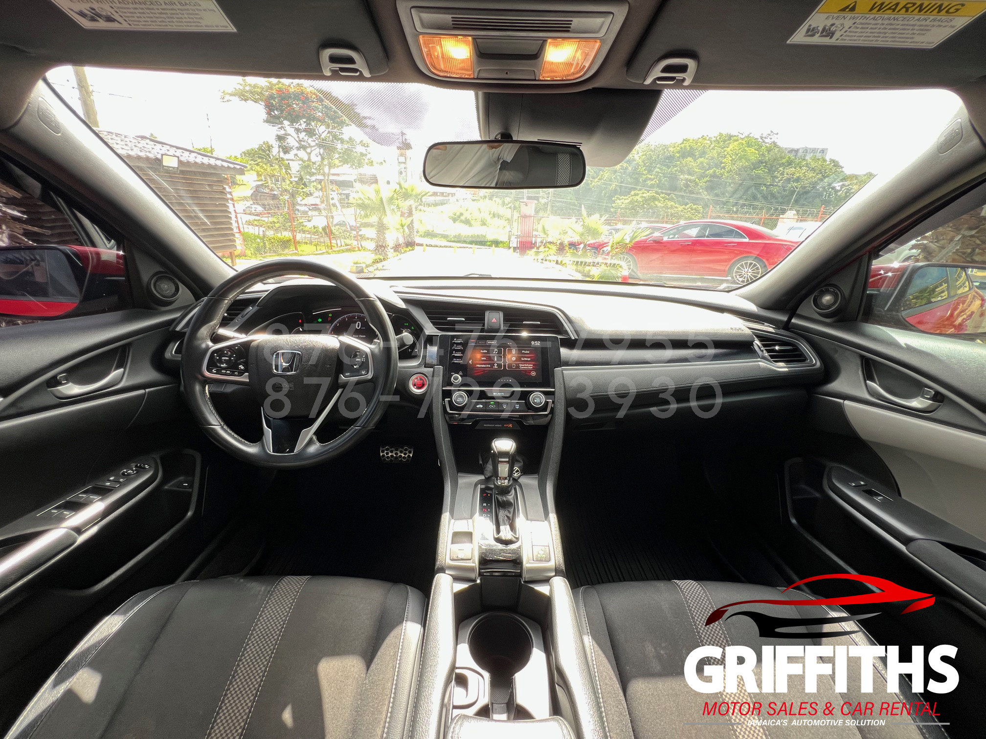 Vehicle Image 9