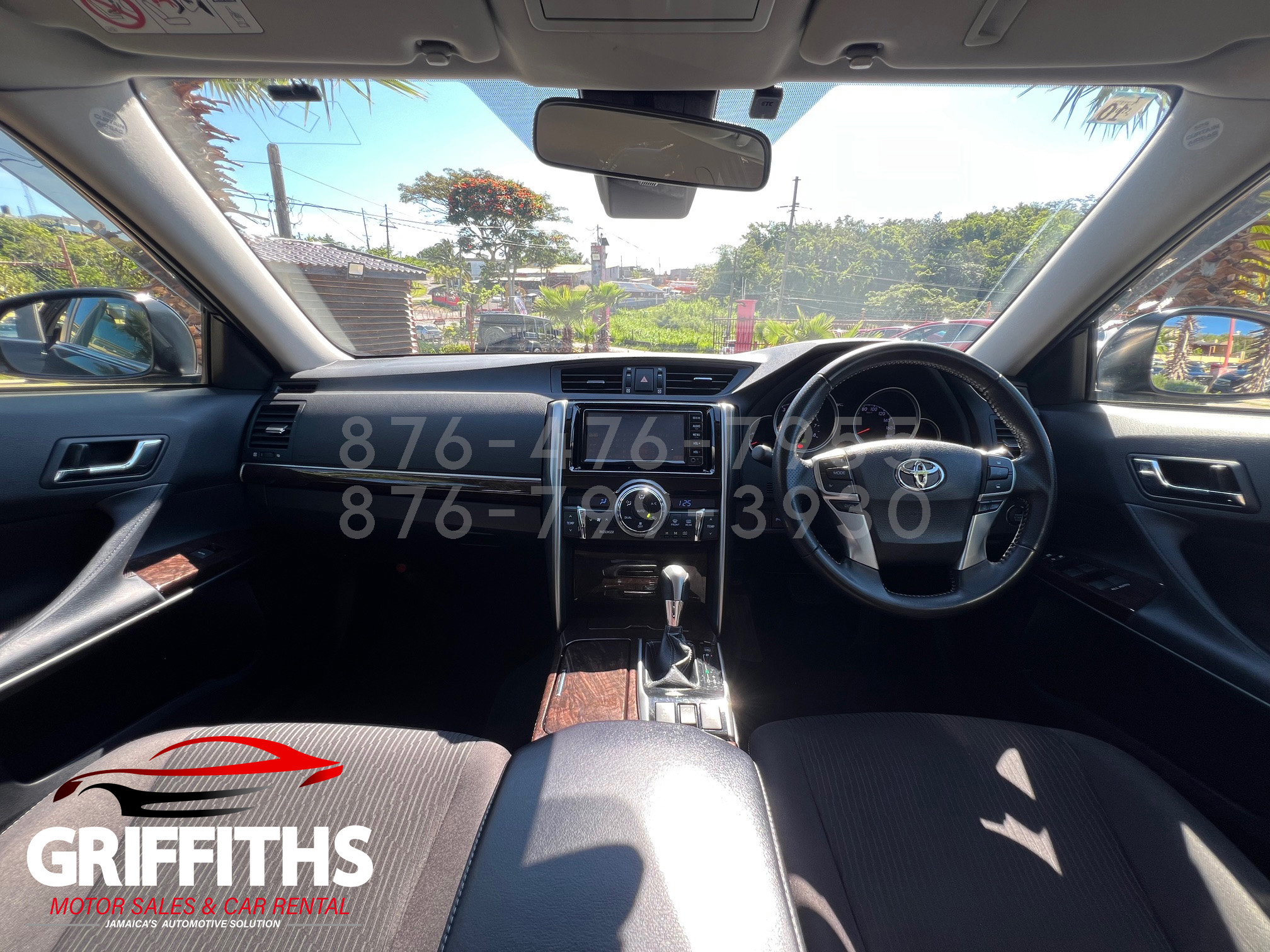 Vehicle Image 9