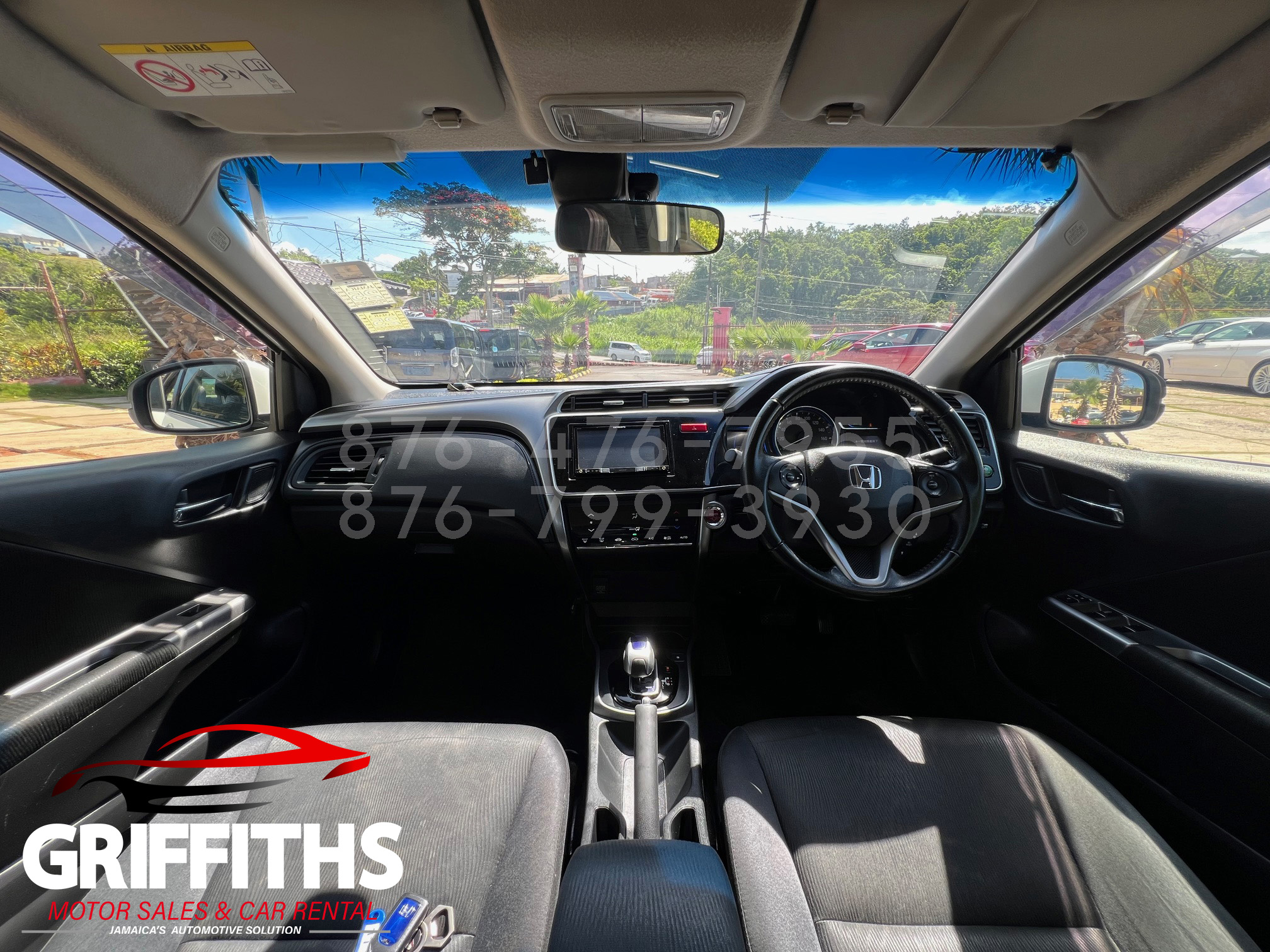 Vehicle Image 9