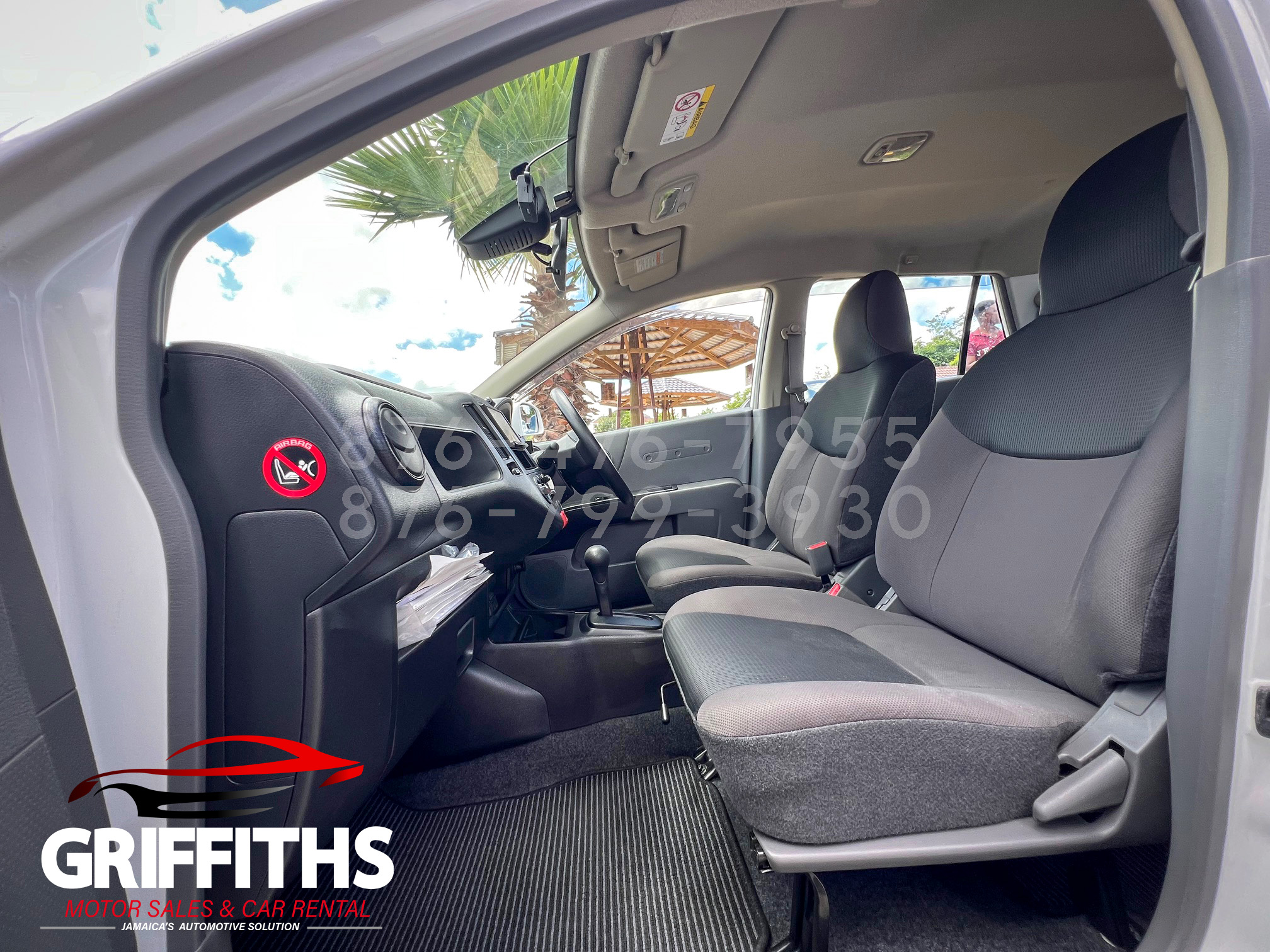 Vehicle Image 13