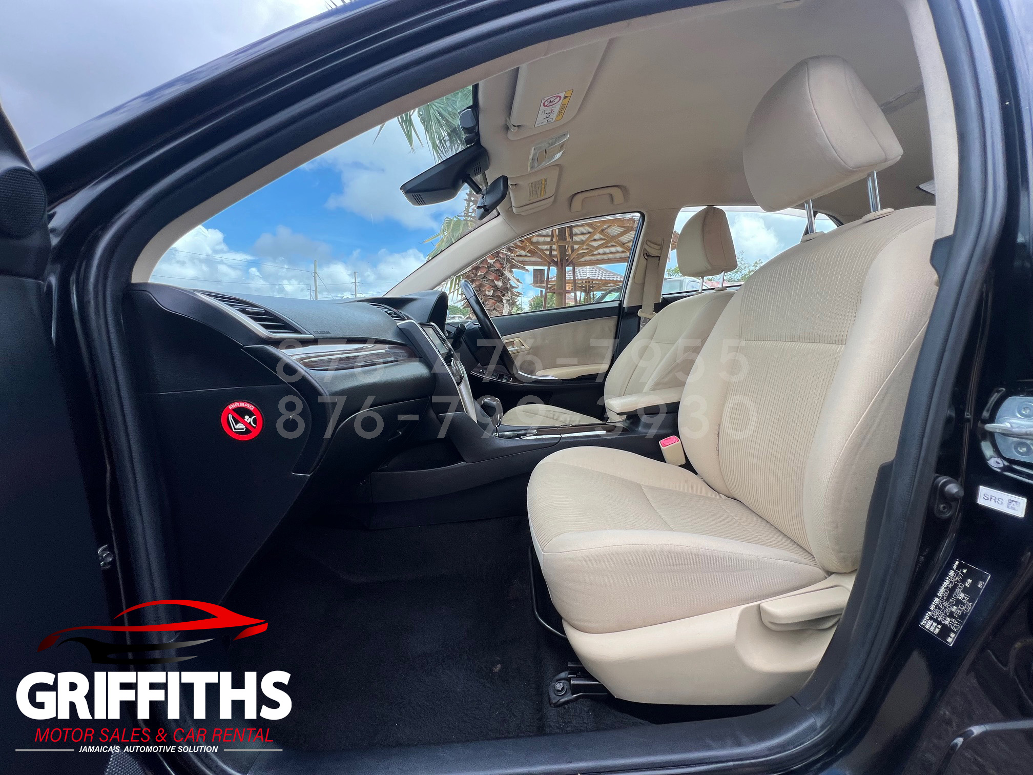 Vehicle Image 12