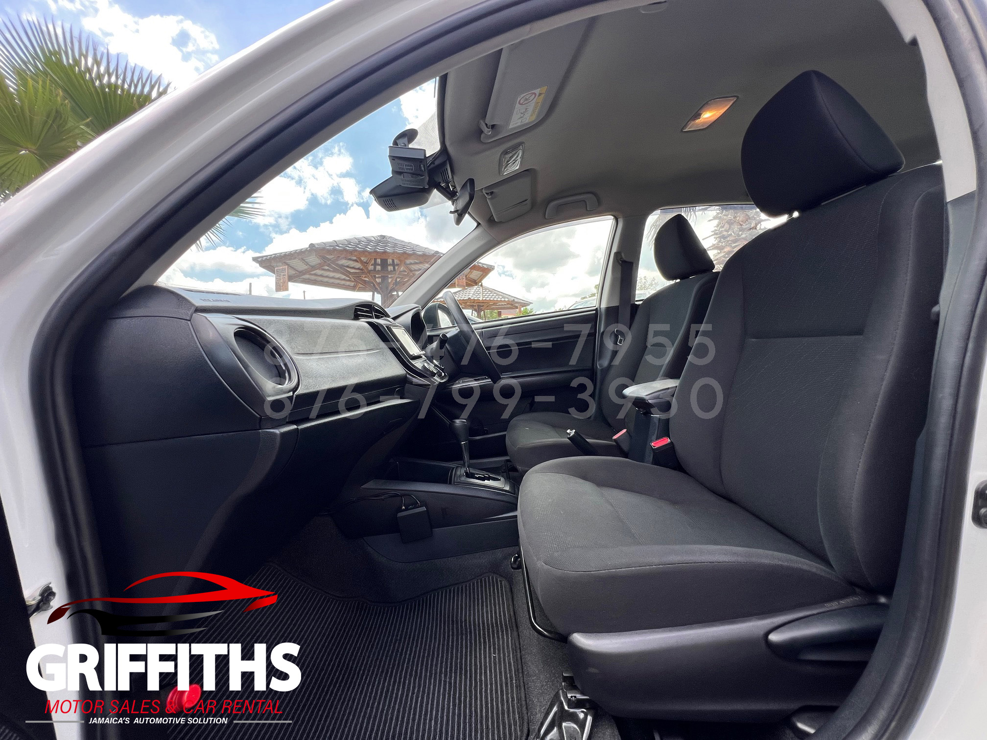 Vehicle Image 12
